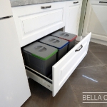 Кухня с фасадами из массива ясеня