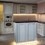 Кухня с фасадами из крашеного MDF