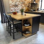 Кухня с фасадами из массива ясеня