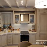 Кухня с фасадами из массива ясеня