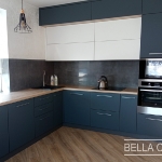 Кухня с фасадами Fenix NTM