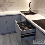 Кухня с фасадами Fenix NTM