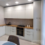 Кухня с фасадами из крашеного MDF