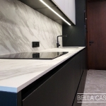 Кухня с фасадами из Fenix NTM и MDF